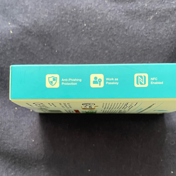 Pro-C FIDO2 Security Key - Black - Picture 5 of 5